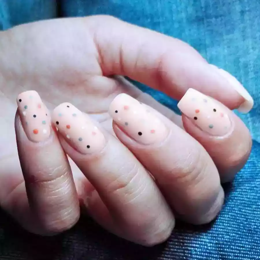 imagen guru manicura semipermanente 105 eternal nude puntos