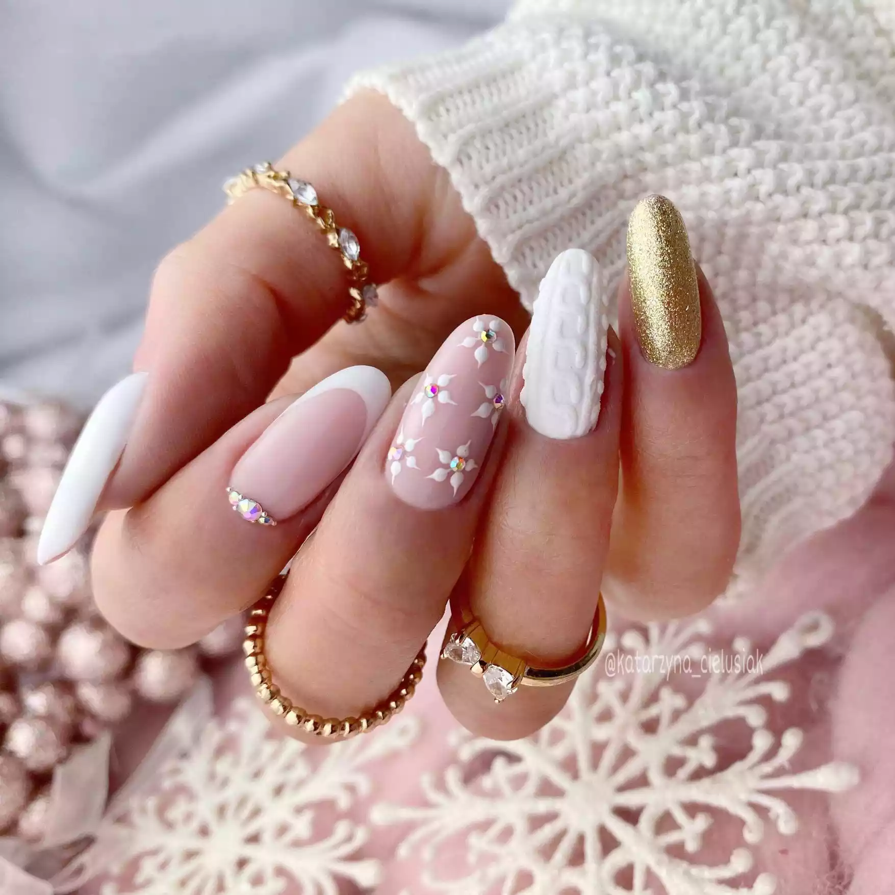 imagen guru manicura semipermanente 105 eternal nude diseño